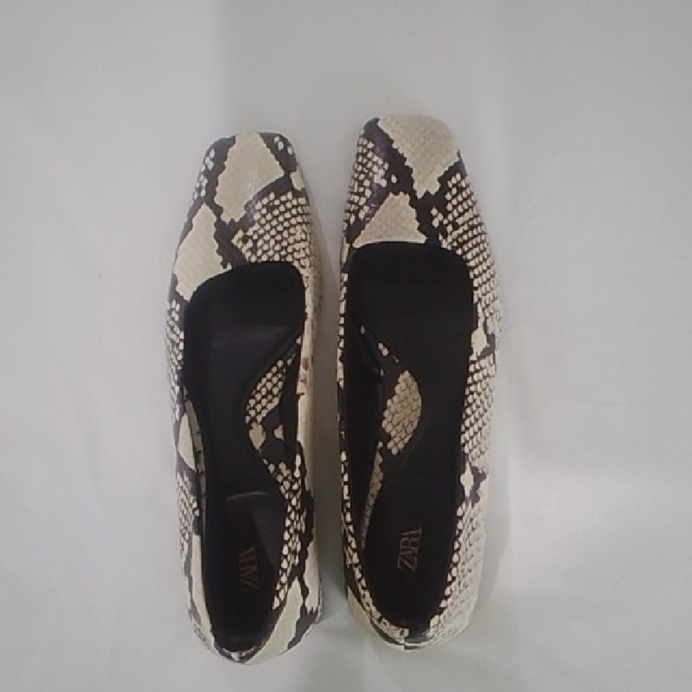 ZARA Snakeskin Pattern Black & Cream Ballet Flats